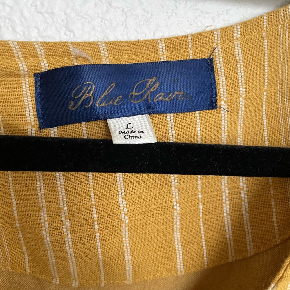 Yellow dress